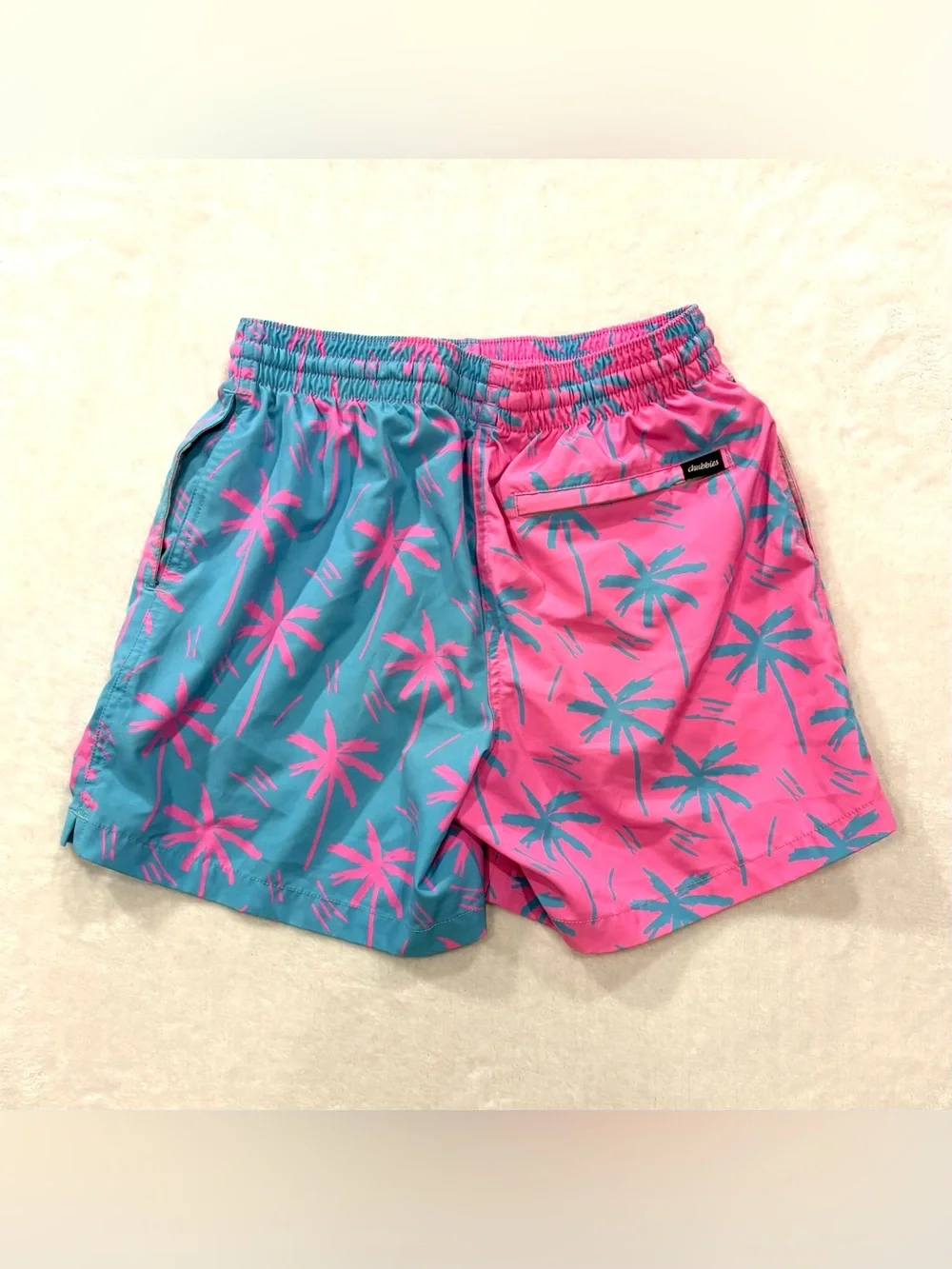 Chubbies Pink & Blue Palm Tree Print Swim Trunks Men’s Size S